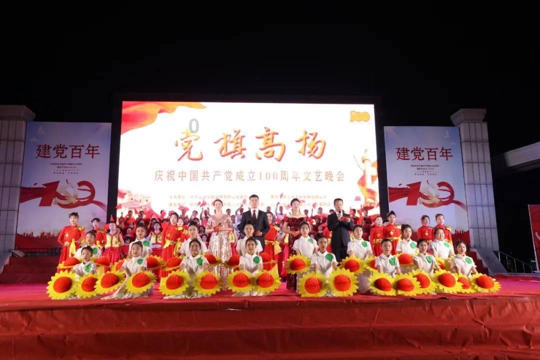 安徽中药科技学校开展“笔墨迎春送祝福”活动